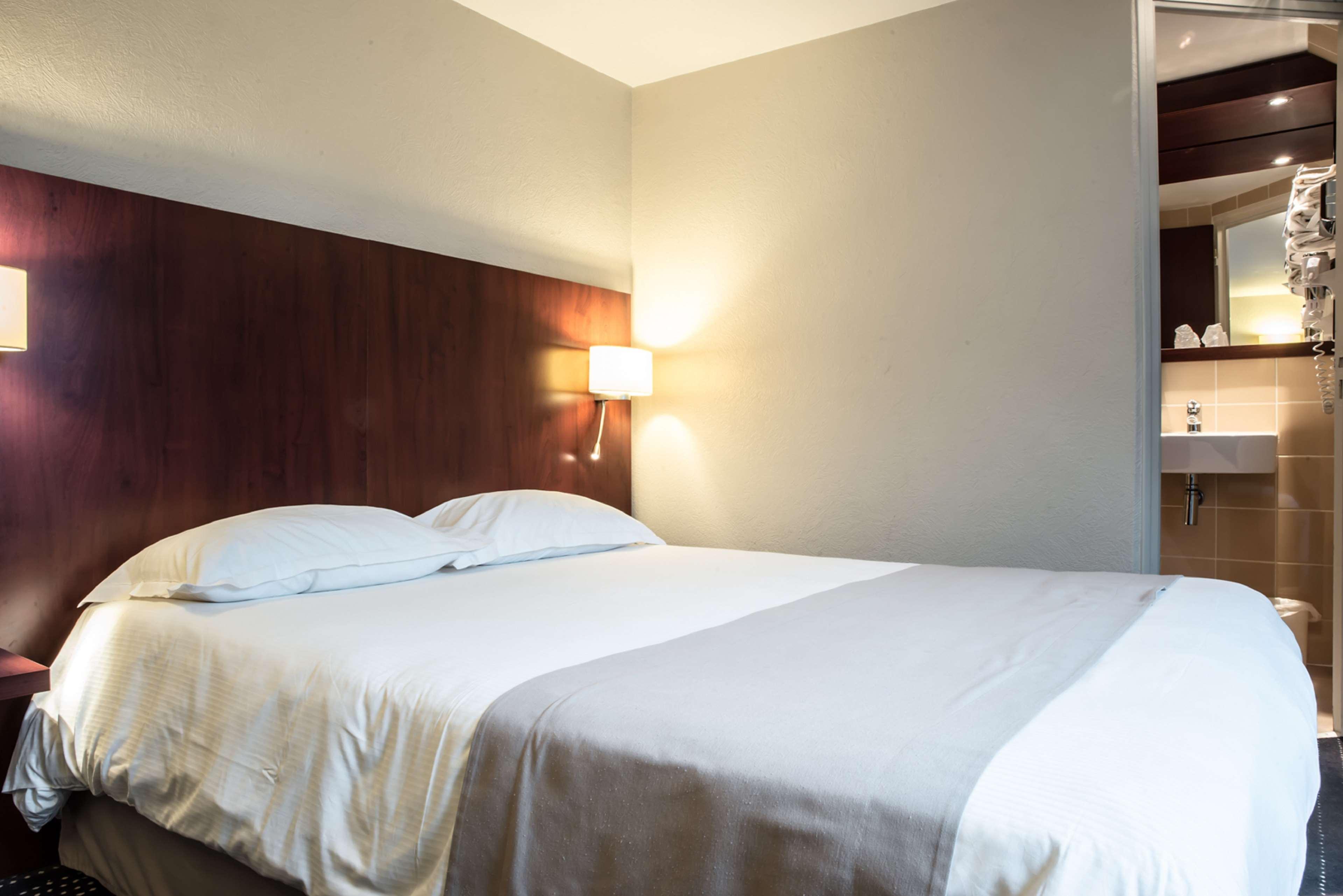 Kyriad Saint-Malo Dinard La Richardais Zewnętrze zdjęcie